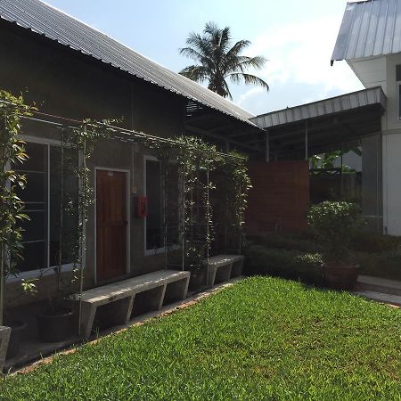 Zan Pla Nade Guesthouse Chiang Rai Esterno foto