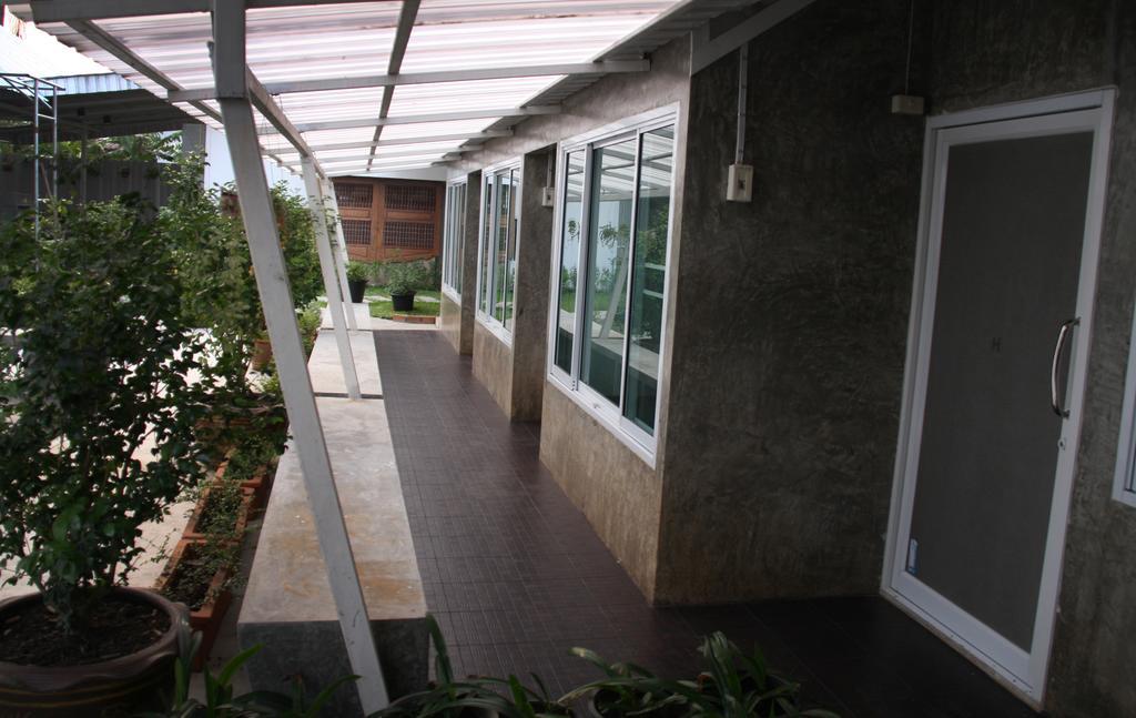 Zan Pla Nade Guesthouse Chiang Rai Esterno foto