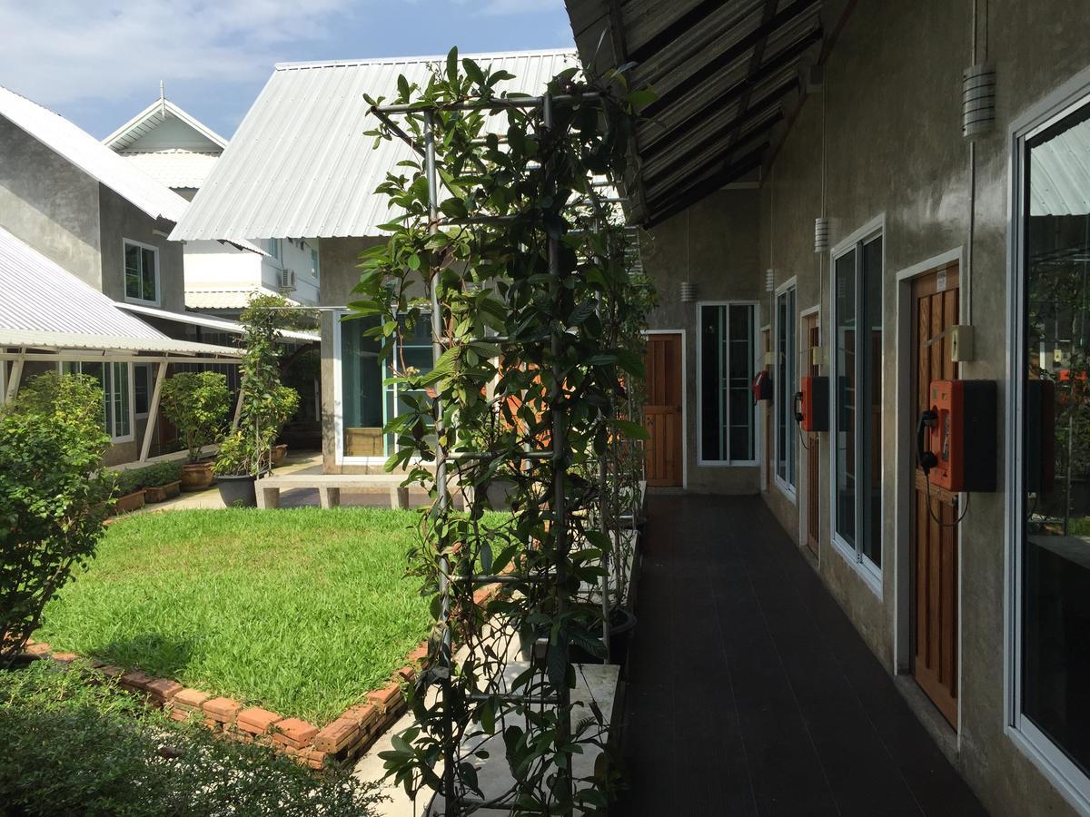 Zan Pla Nade Guesthouse Chiang Rai Esterno foto