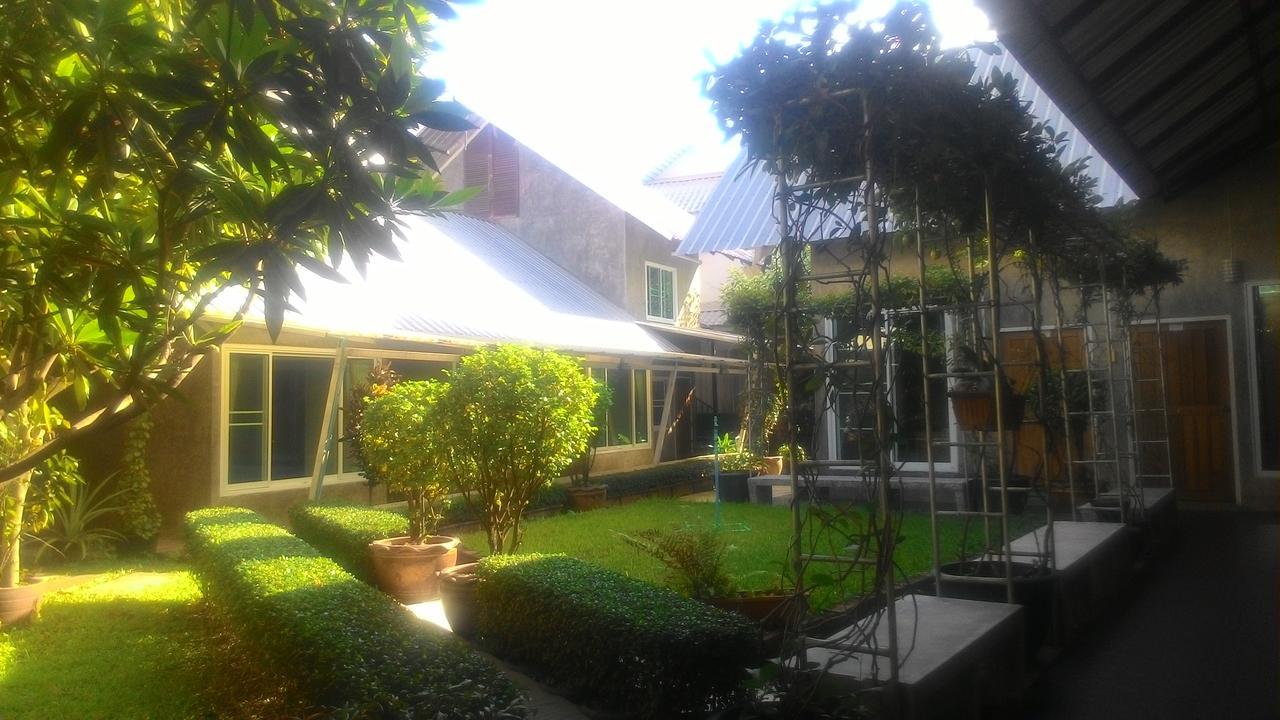 Zan Pla Nade Guesthouse Chiang Rai Esterno foto